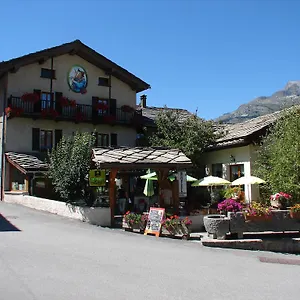 chalet-les-glaciers.hotels-rhonealpes.com/